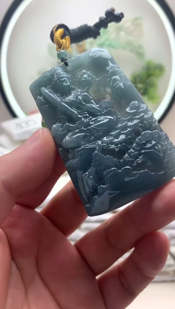 颈饰未镶嵌翡翠虚空