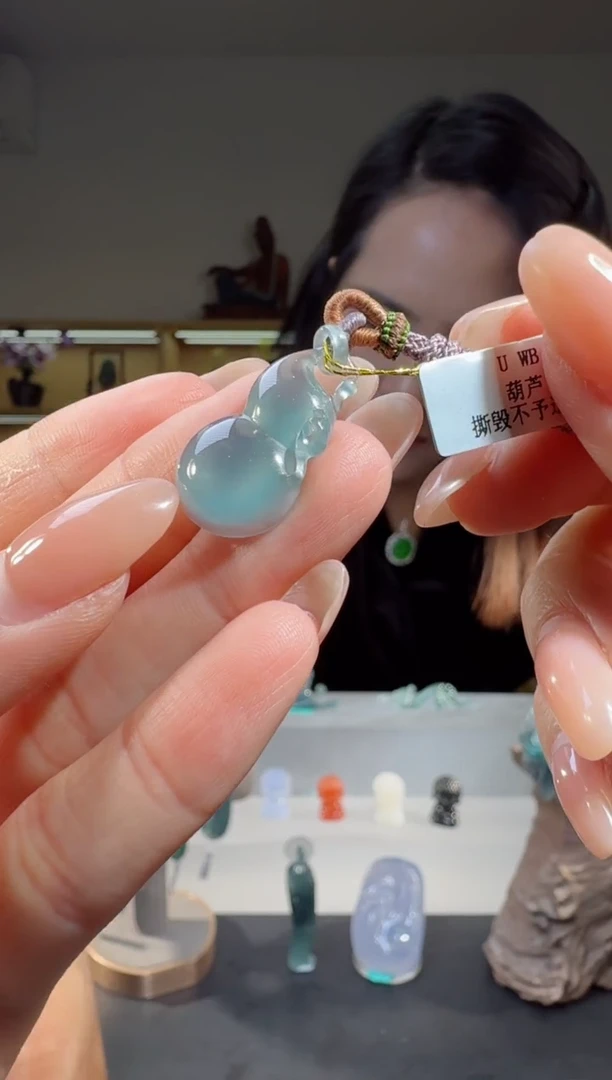 吊坠(不含链)未镶嵌翡翠葫芦