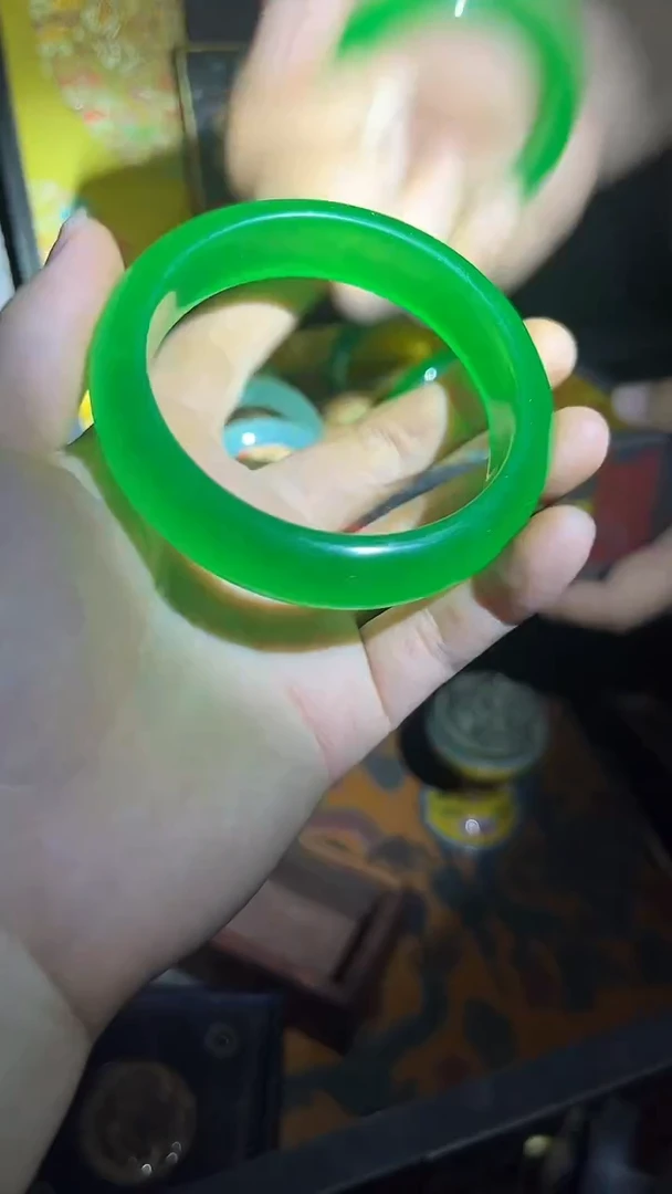 和田玉手镯未镶嵌和田玉手镯.1只