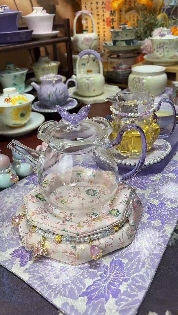 紫蝴蝶花口玻璃壶