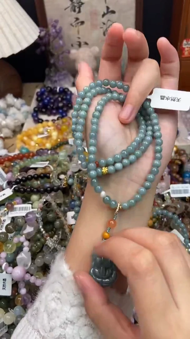 未镶嵌翡翠手饰257