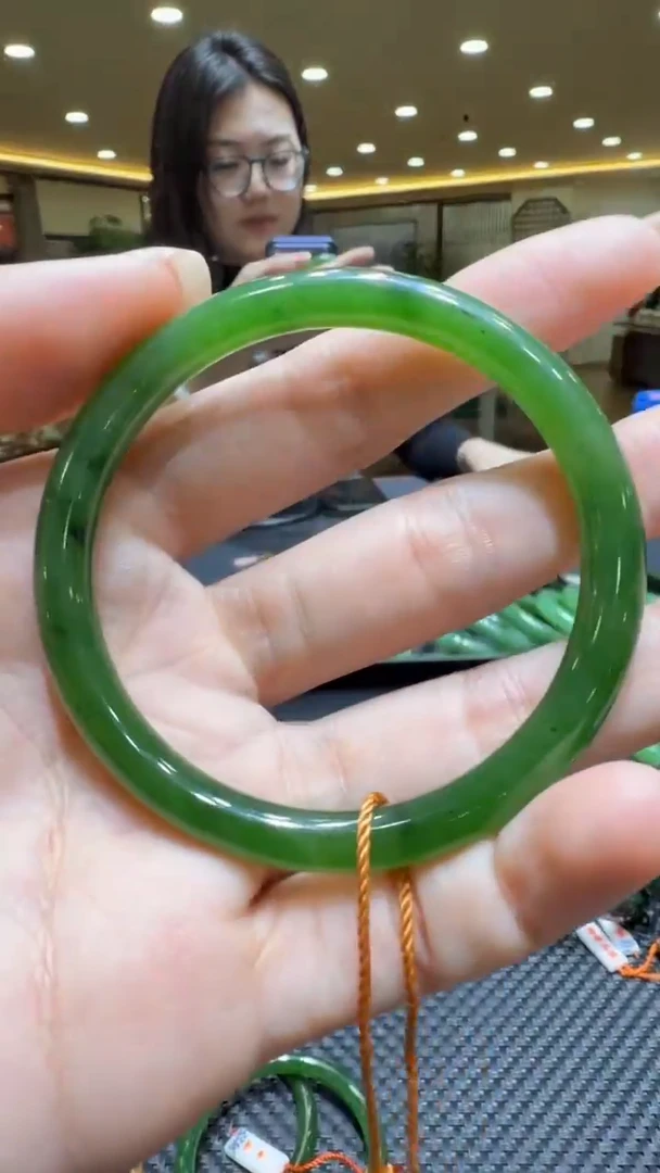 颈饰未镶嵌和田玉手镯53