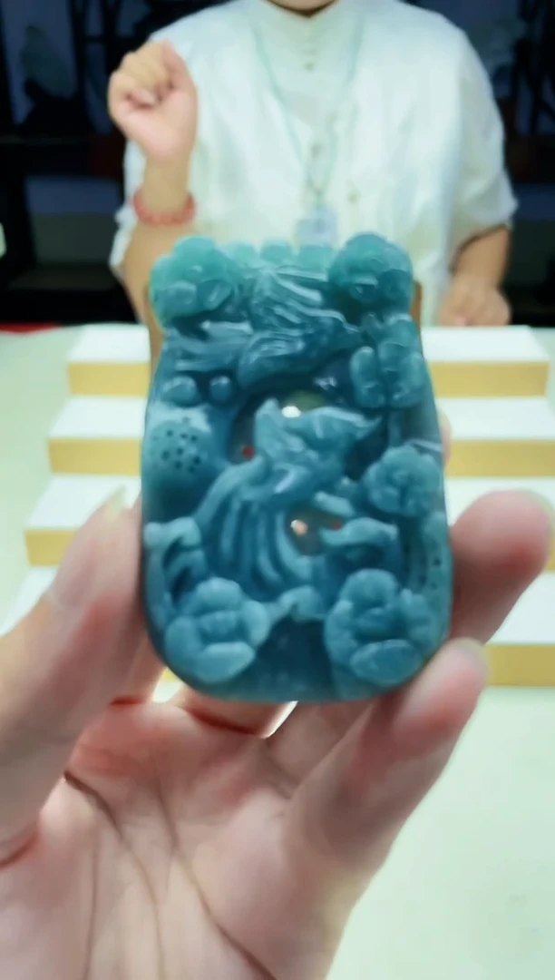 颈饰未镶嵌翡翠09270018