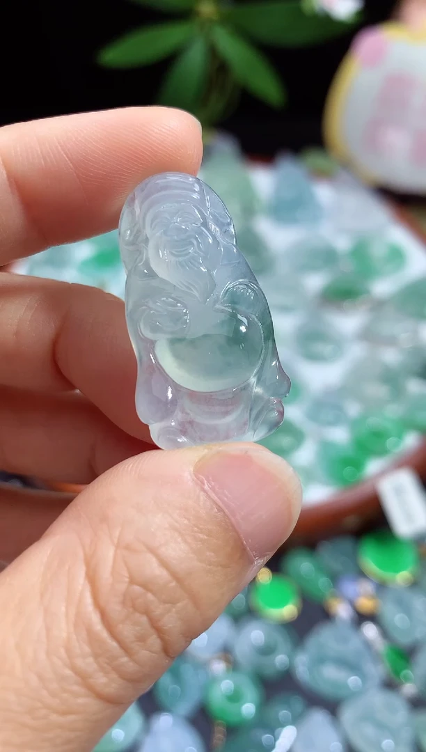 颈饰未镶嵌翡翠财神