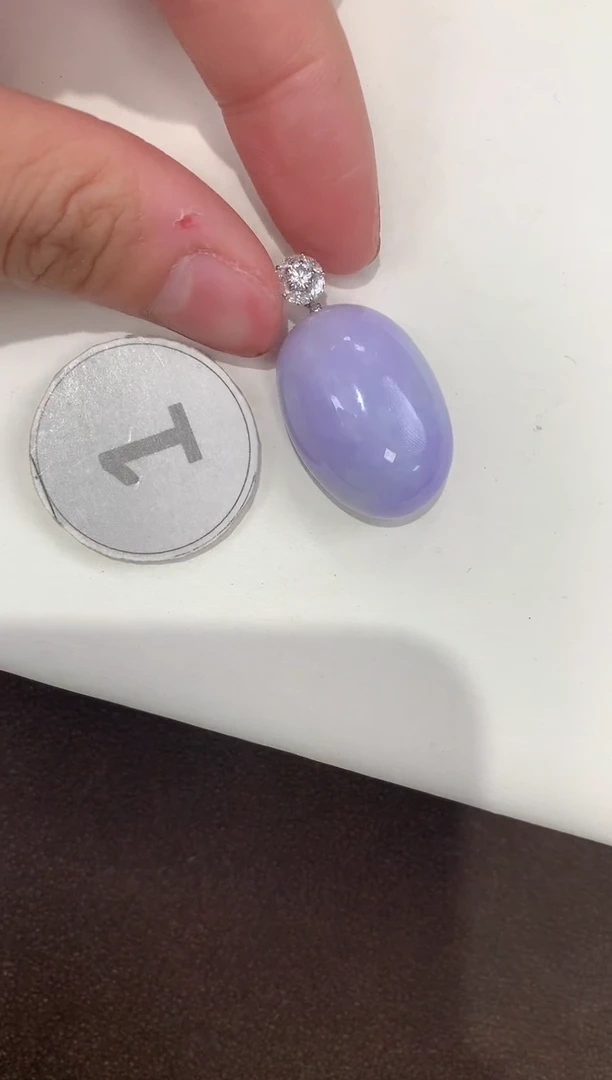 颈饰18K金镶嵌翡翠天然缅甸a货翡翠