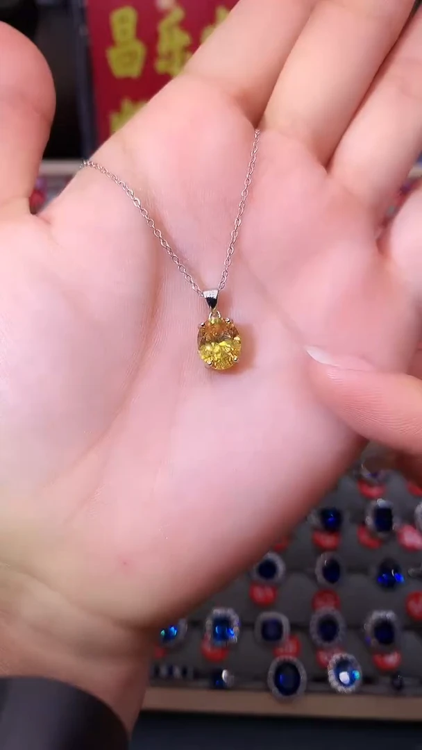 【闪购商品】黄晶吊坠(赠链)银S925镶嵌1111