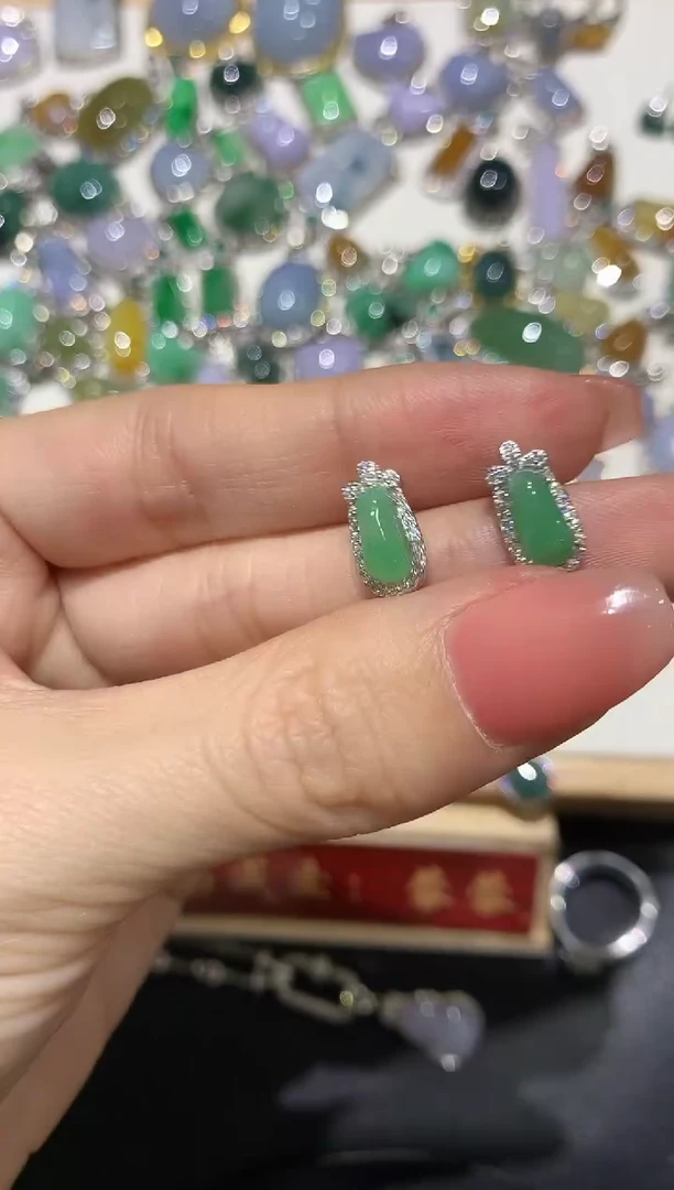 【闪购商品】翡翠吊坠(不含链)银S925镶嵌团购59