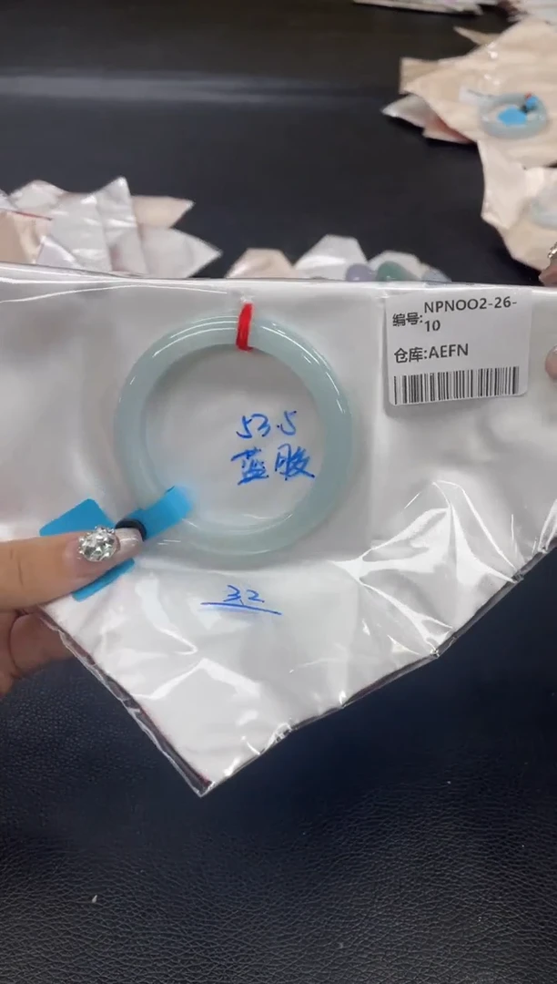 未镶嵌手镯翡翠翡翠手镯