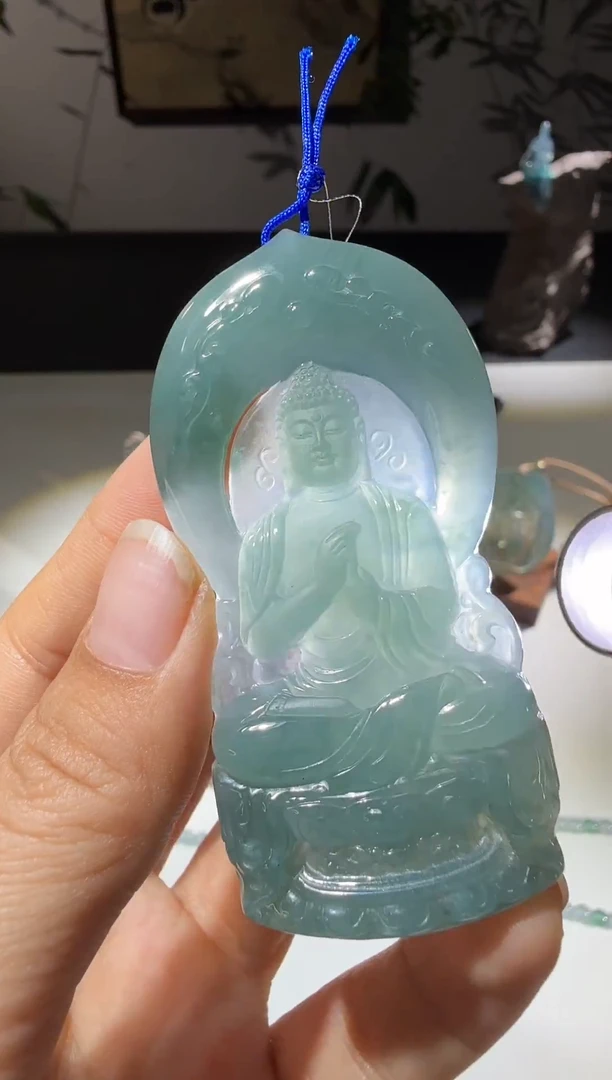 吊坠(不含链)未镶嵌翡翠大日