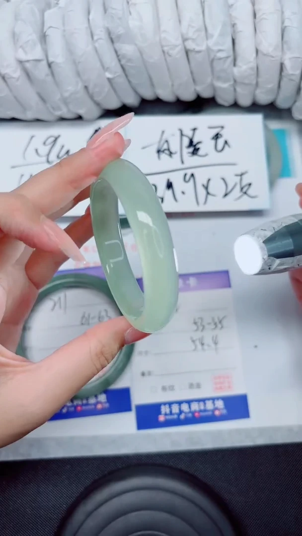 石英质玉手镯未镶嵌212-54