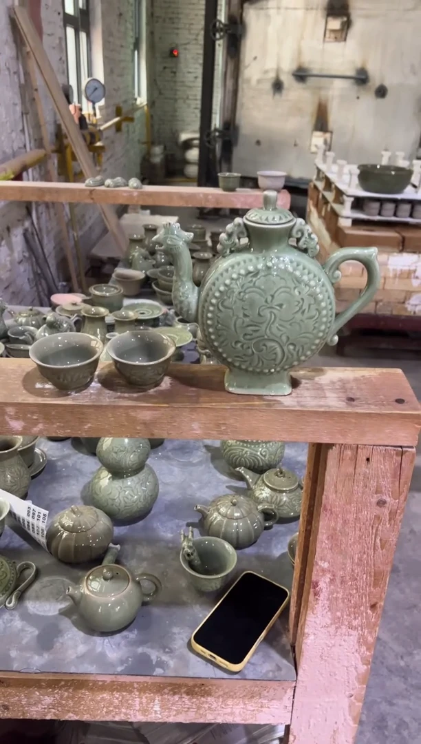 微瑕耀州四绝之一凤鸣壶+莲纹小杯2