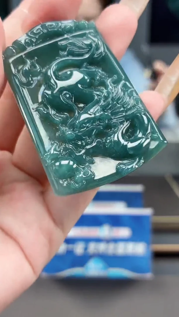 颈饰未镶嵌翡翠DLZ25100238