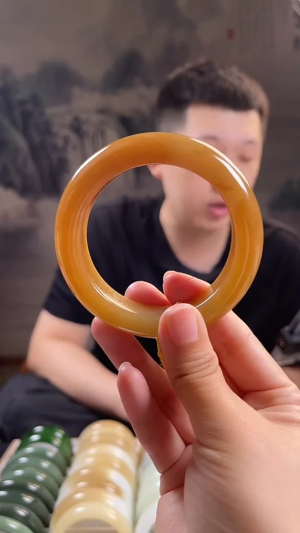 未镶嵌手镯和田玉57+圈口8651