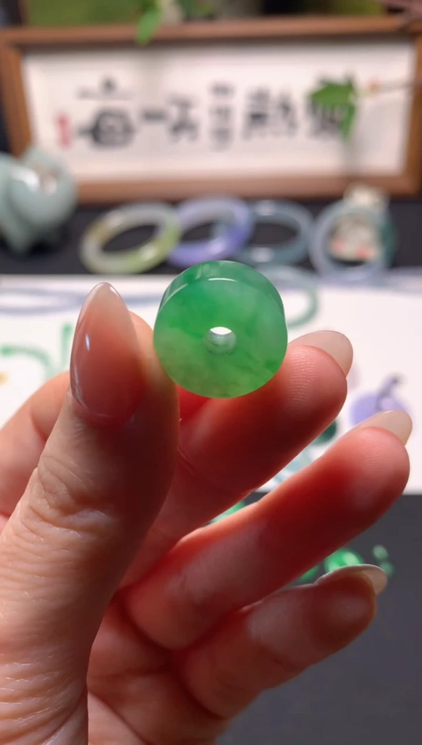 未镶嵌定制翡翠17*6.6