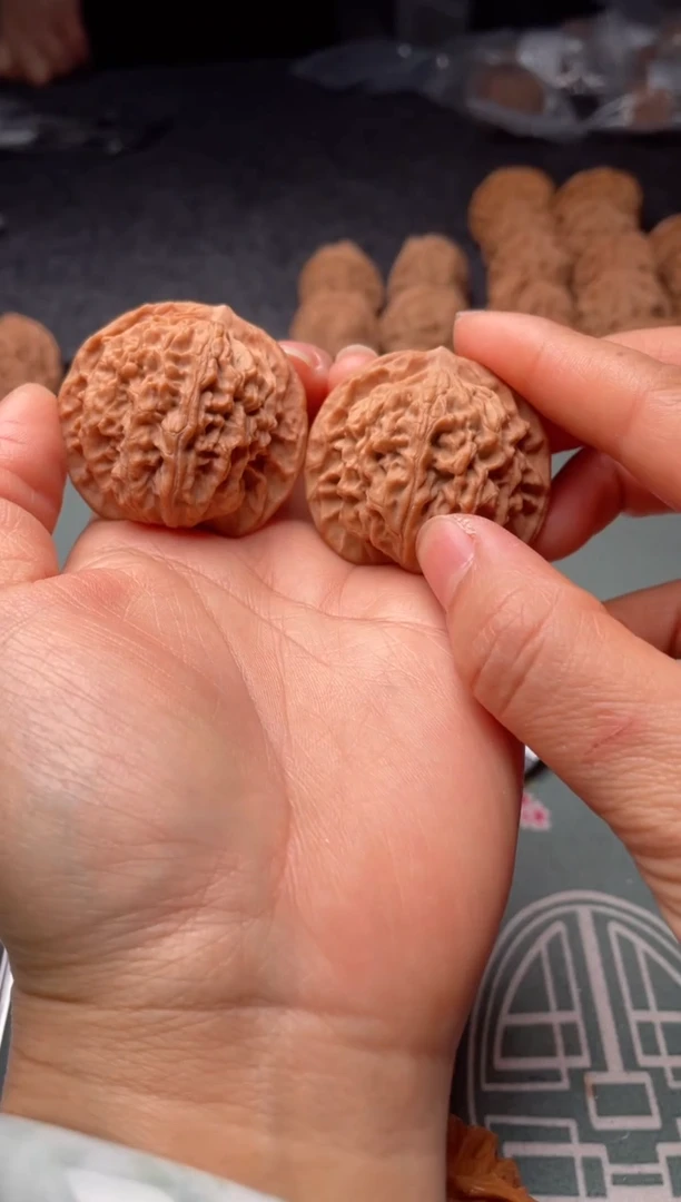 把件文玩核桃w49  盘龙纹43尺