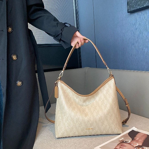 LIA CASSINI利亚卡西尼大容量通勤单肩休闲女士包软面托特包 6002