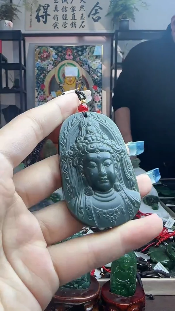 颈饰未镶嵌和田玉半身观音多样性发其一