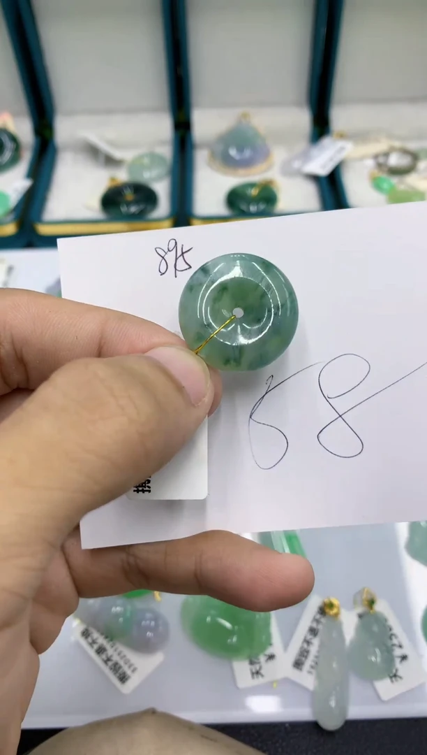 颈饰未镶嵌翡翠111111