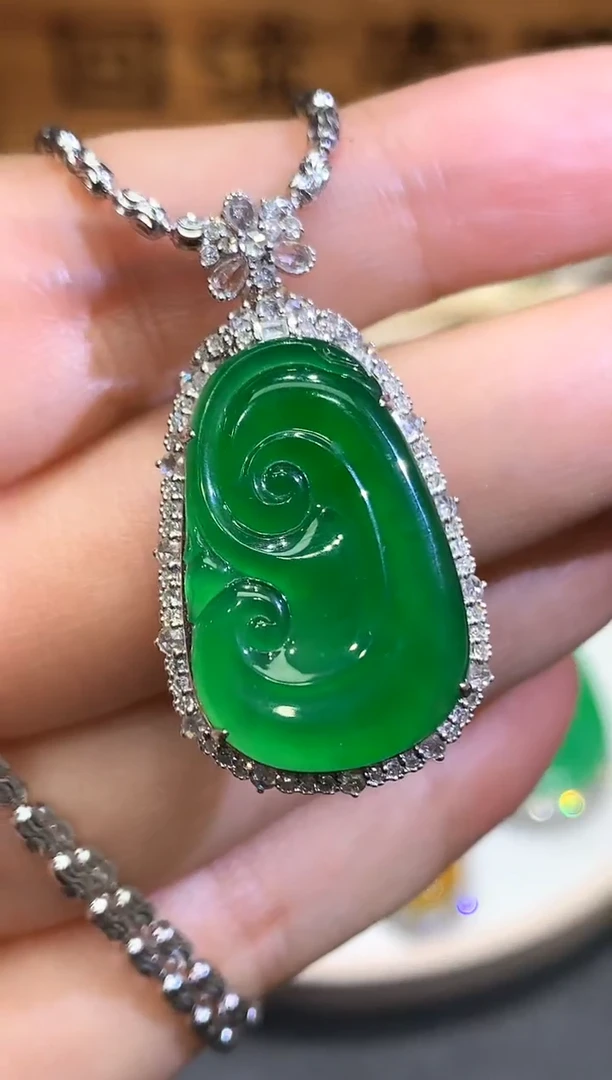 【闪购商品】翡翠颈饰18K金镶嵌团购1