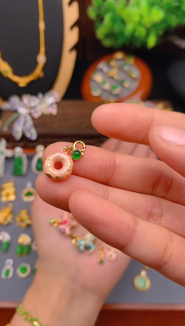 【闪购商品】翡翠吊坠(不含链)银S925镶嵌甜甜圈