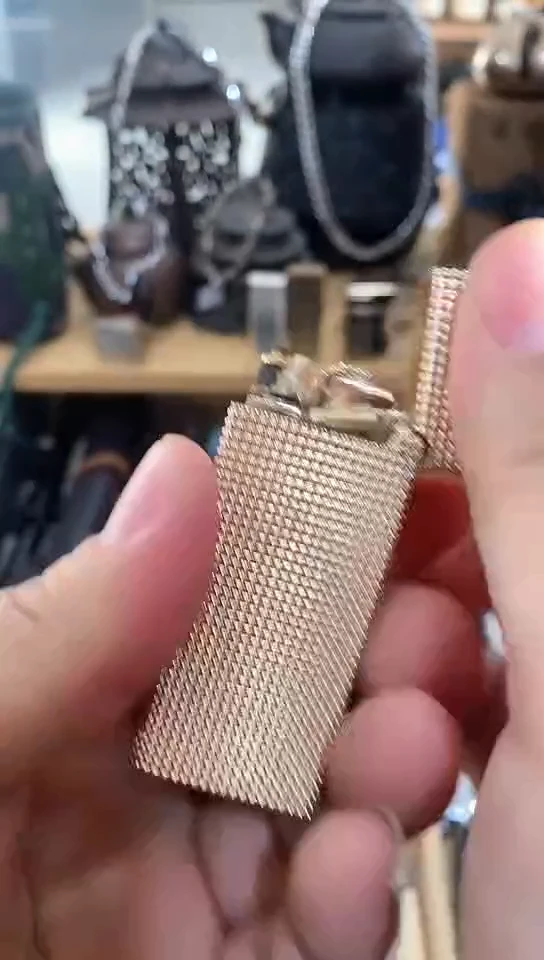 瓷片闪购商品  如图所示