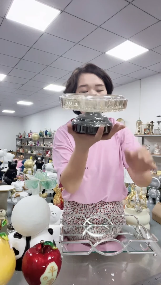 悦美陶瓷黑底150烟灰缸