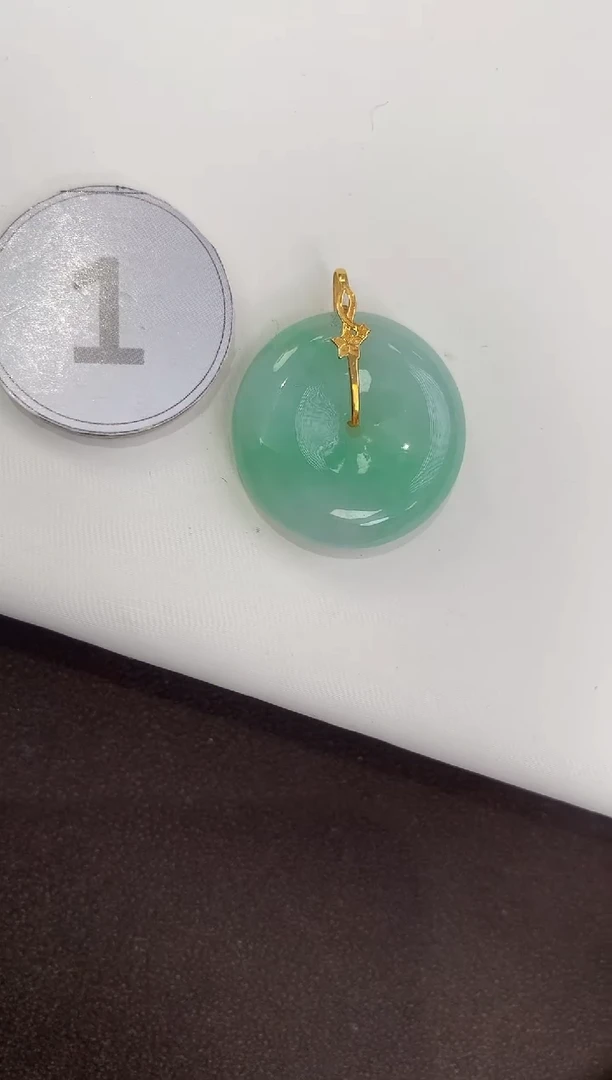颈饰18K金镶嵌翡翠天然缅甸a货翡翠