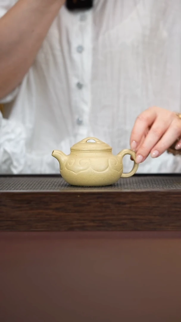 茶壶紫砂仿古如意 本绿