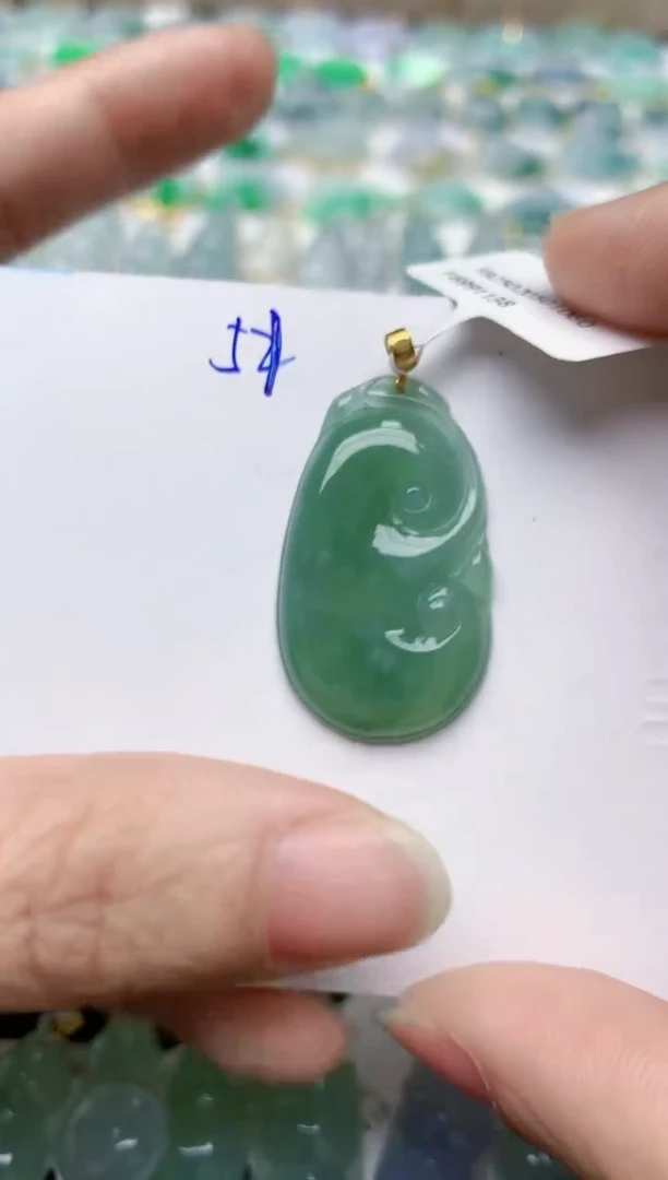 【闪购商品】翡翠颈饰18K金镶嵌天然翡翠A货