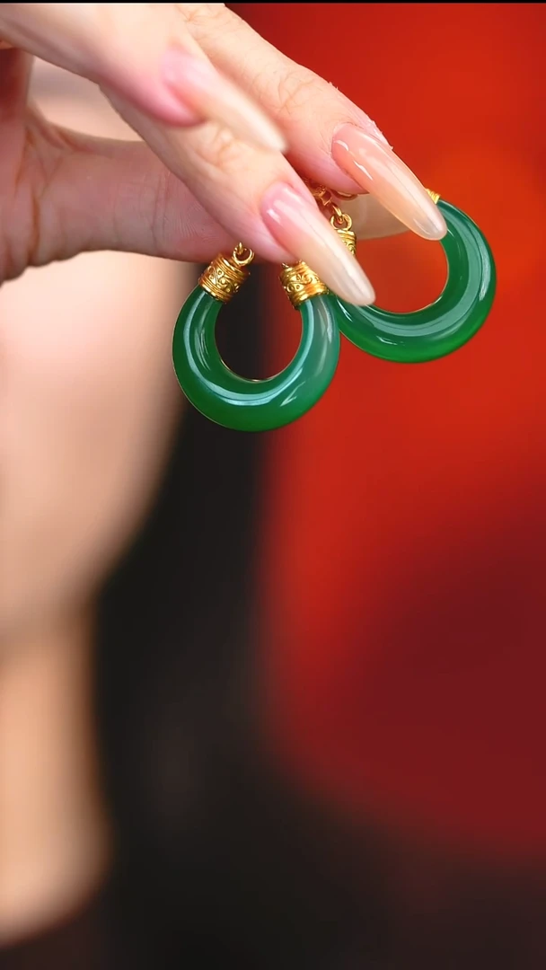 银S925镶嵌耳钉玛瑙/玉髓新款