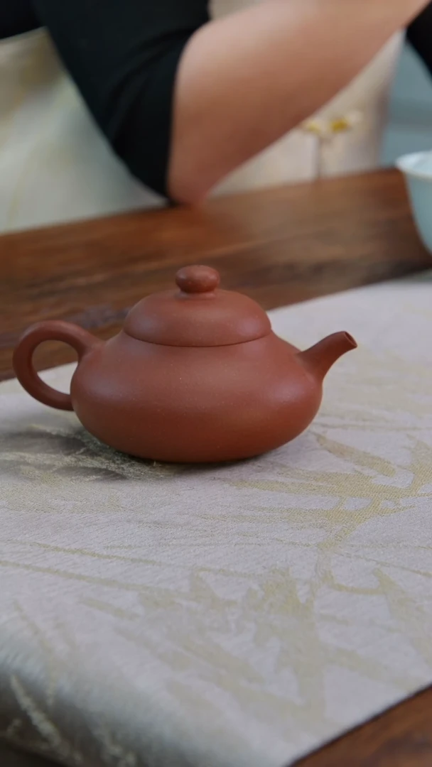 【闪购商品】翰文堂紫砂梨式壶