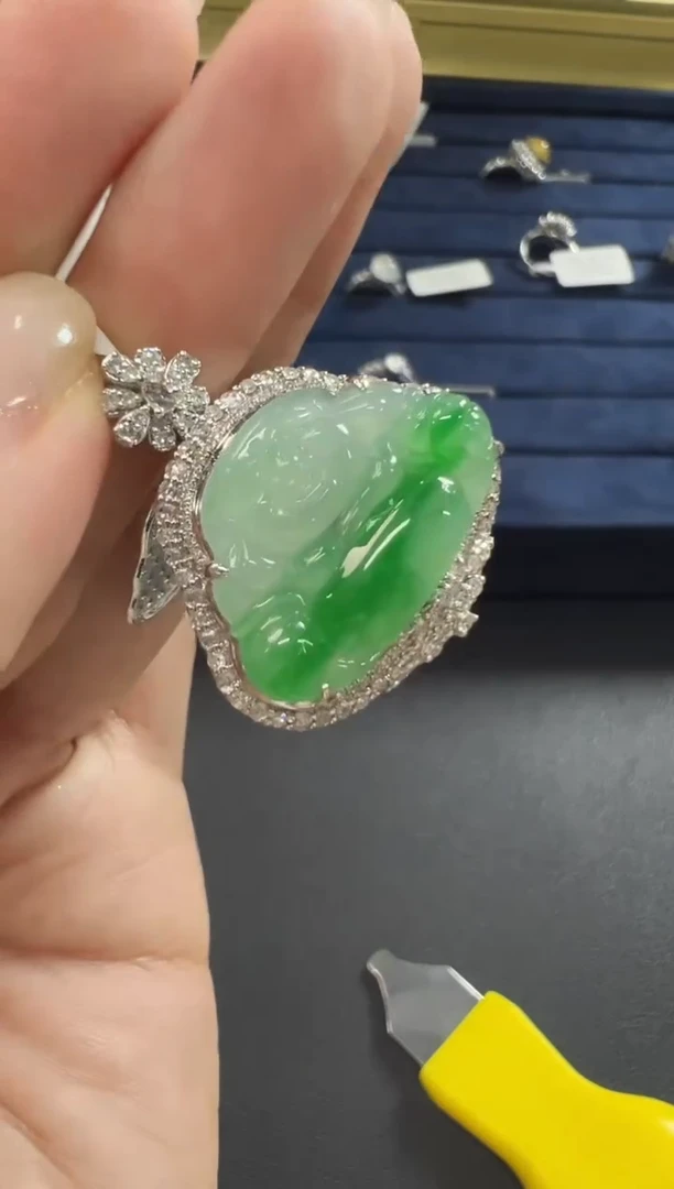 颈饰18K金镶嵌翡翠KYAL1129-017