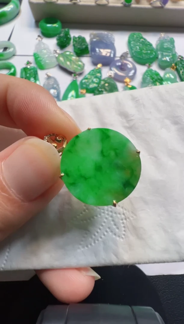 吊坠(不含链)18K金镶嵌翡翠2980