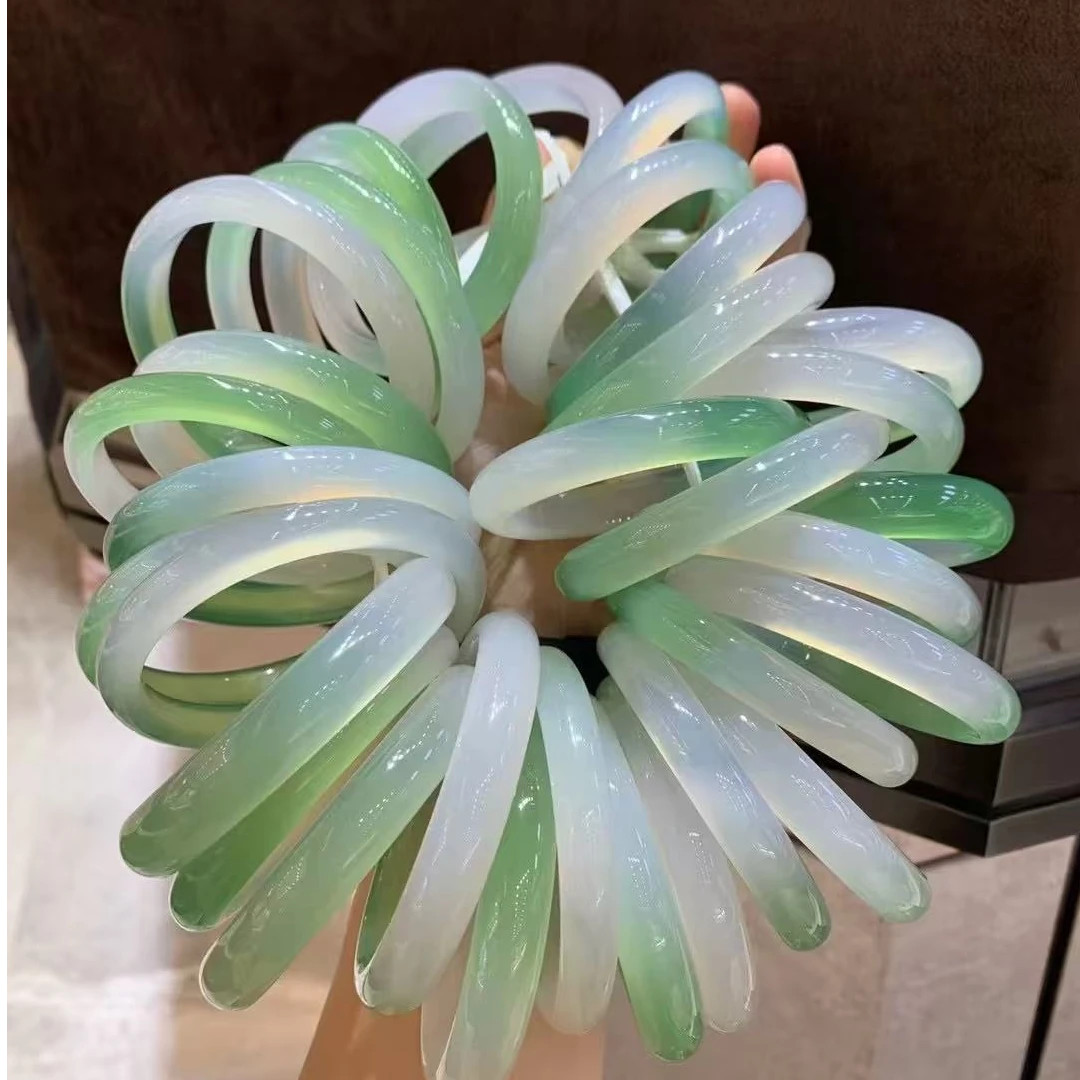 天然玛瑙手镯各个颜色圈口总链接