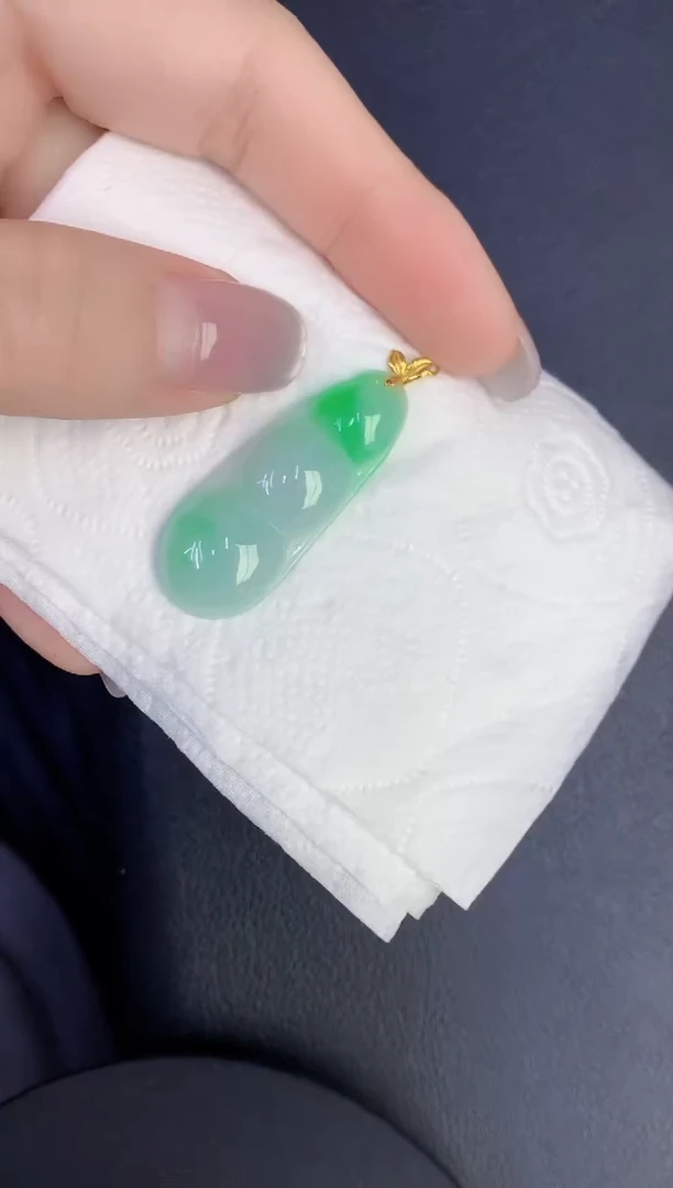 颈饰18K金镶嵌翡翠缅甸天然翡翠A货