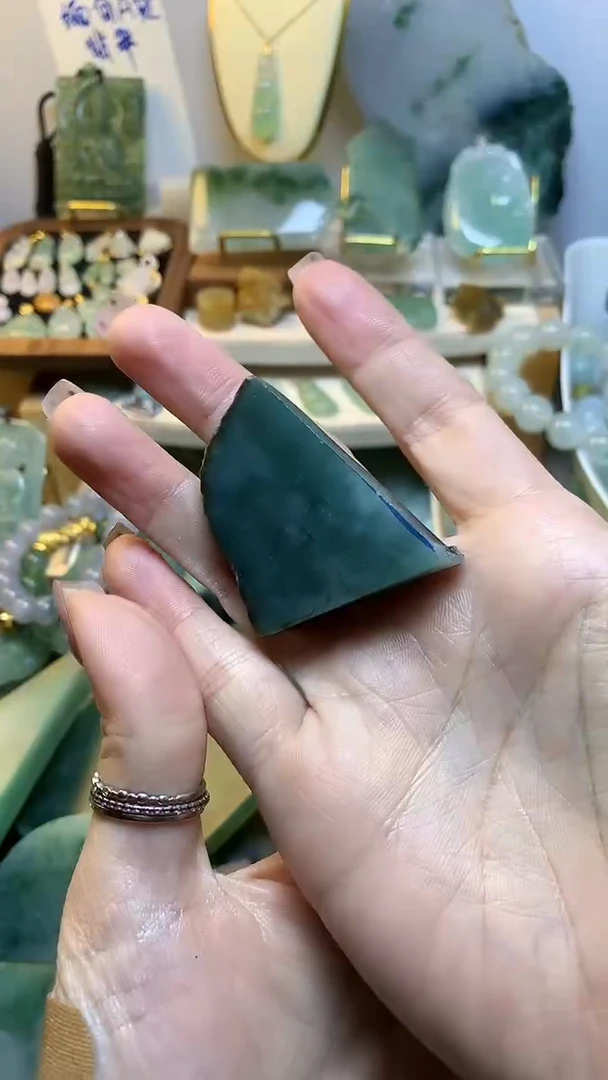 未镶嵌挂件翡翠缅甸A货翡翠,没有运费险,有纹有裂