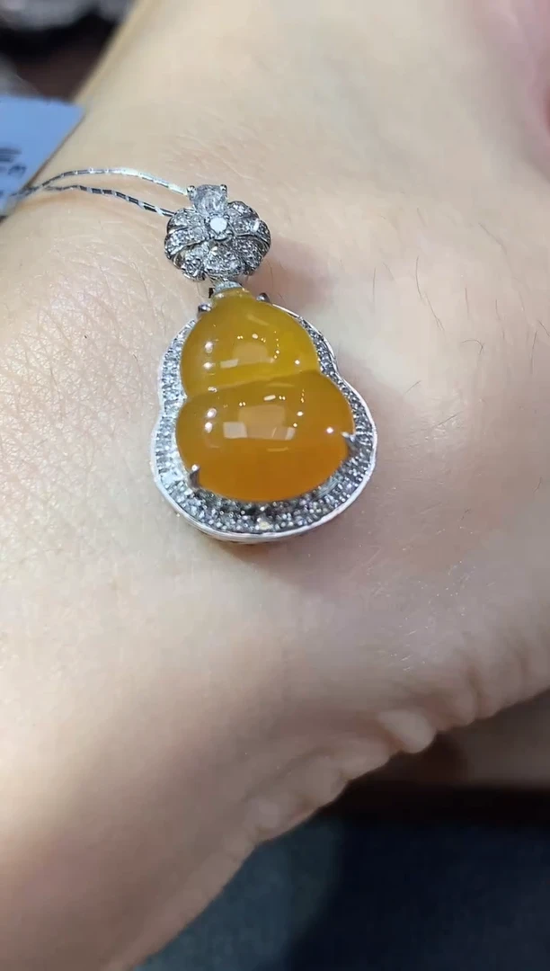 吊坠(不含链)18K金镶嵌翡翠D11