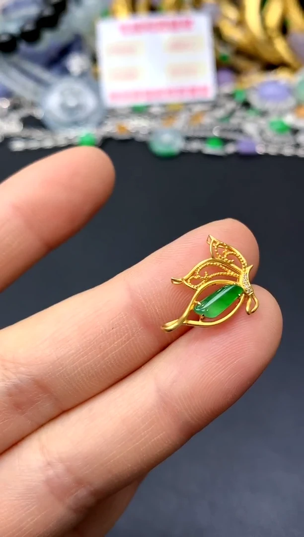 颈饰18K金镶嵌翡翠146-中国好珍宝