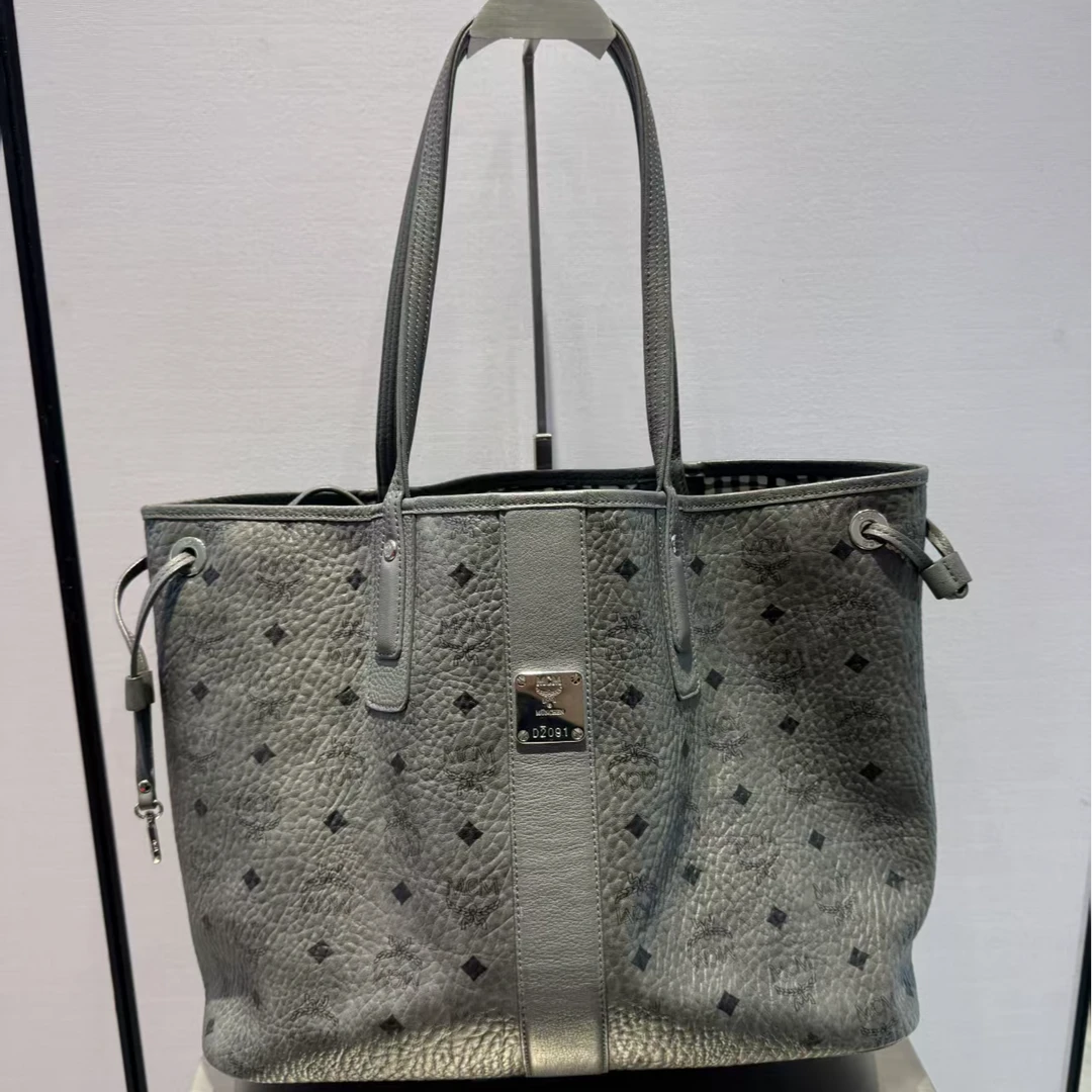 95新 MCM 安洁利 mcm 灰色购物袋