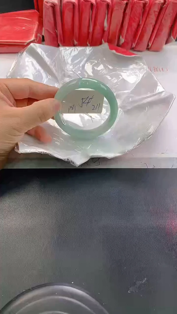 未镶嵌手镯翡翠211