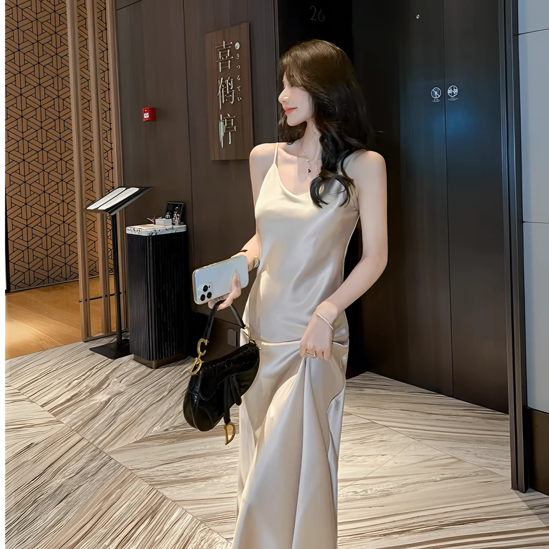珠光流沙暗纹缎面连衣裙法式气质优雅高级网红鱼尾裙女