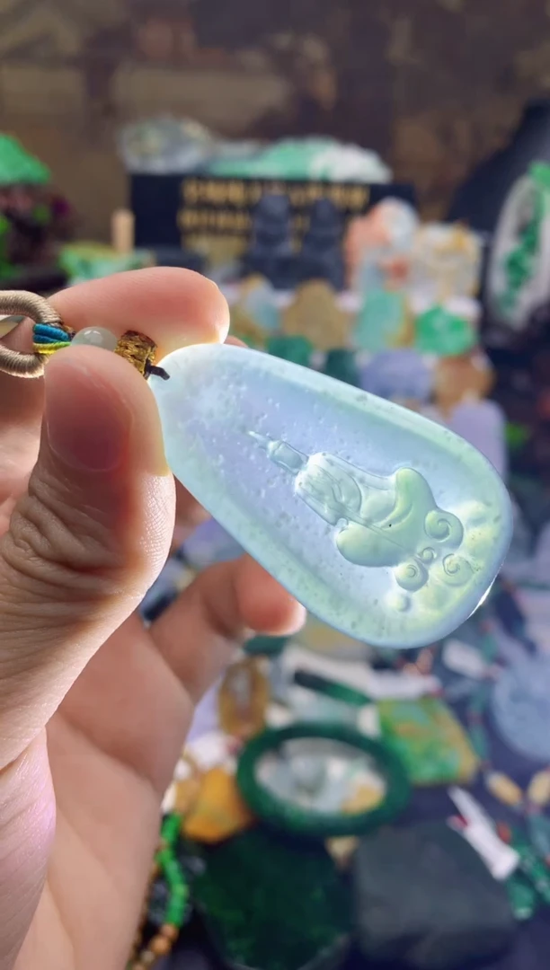颈饰未镶嵌翡翠天然A货翡翠