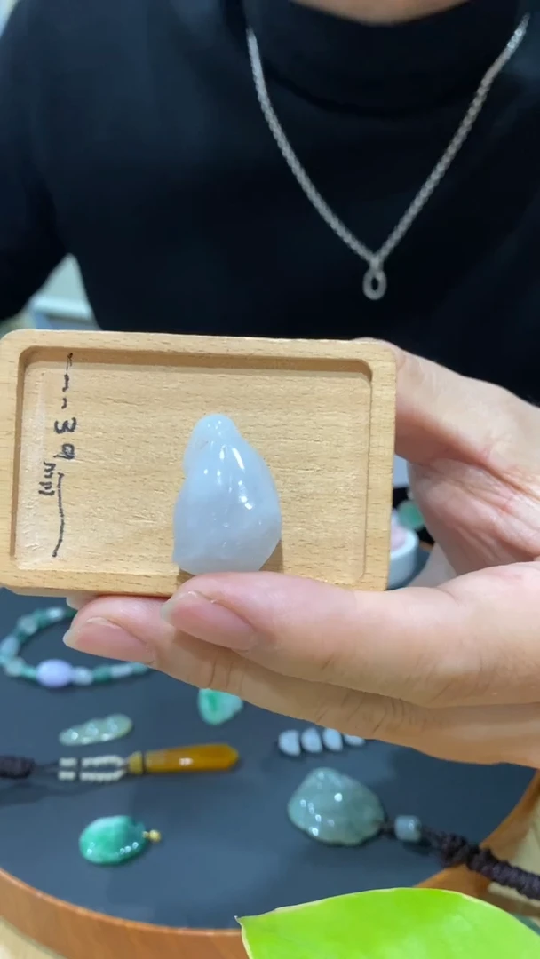 吊坠(不含链)未镶嵌翡翠胖莲蓬