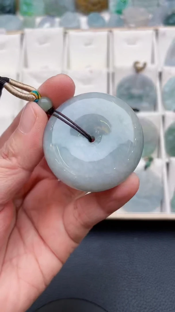 颈饰未镶嵌翡翠天然缅甸翡翠A货66