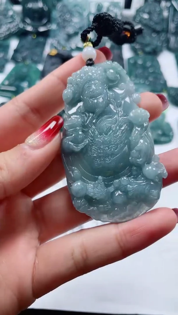 【闪购商品】翡翠颈饰未镶嵌