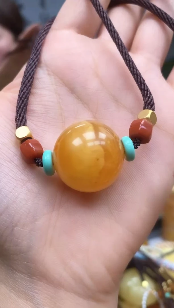 【闪购商品】琥珀裸石未镶嵌锁骨微瑕