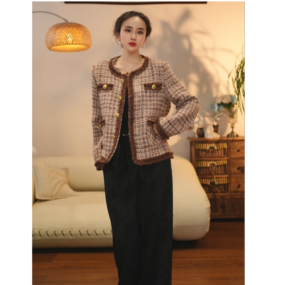 戚薇原创长58早春高品质小香风上衣