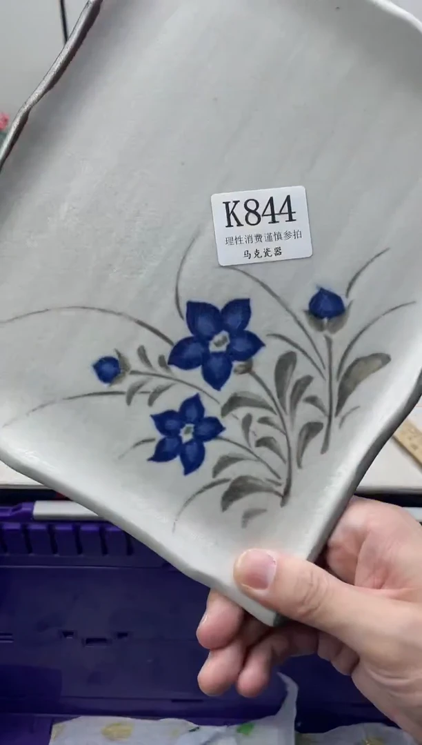 瓷片红*鞋                K844