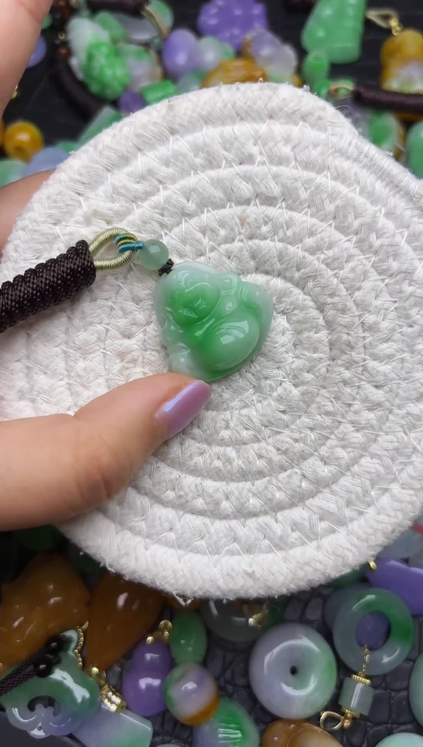 颈饰未镶嵌翡翠缅甸翡翠吊坠