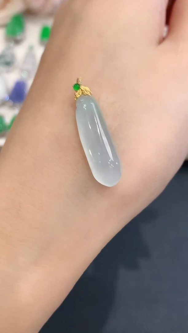吊坠(不含链)18K金镶嵌翡翠a6